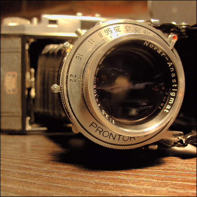 cc licensed ( BY NC SA ) flickr photo by Evan Leeson: http://flickr.com/photos/ecstaticist/3289337255/
